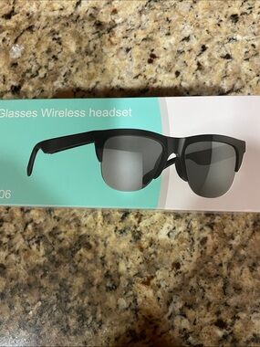 Wireless Bluetooth Sunglasses Headset - Black